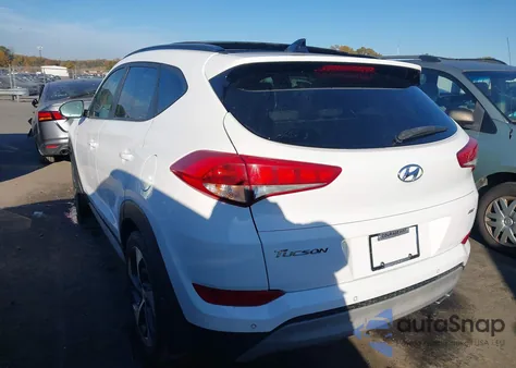 2018 Hyundai Tucson Value из США, поврежденный, VIN KM8J3CA25JU687091